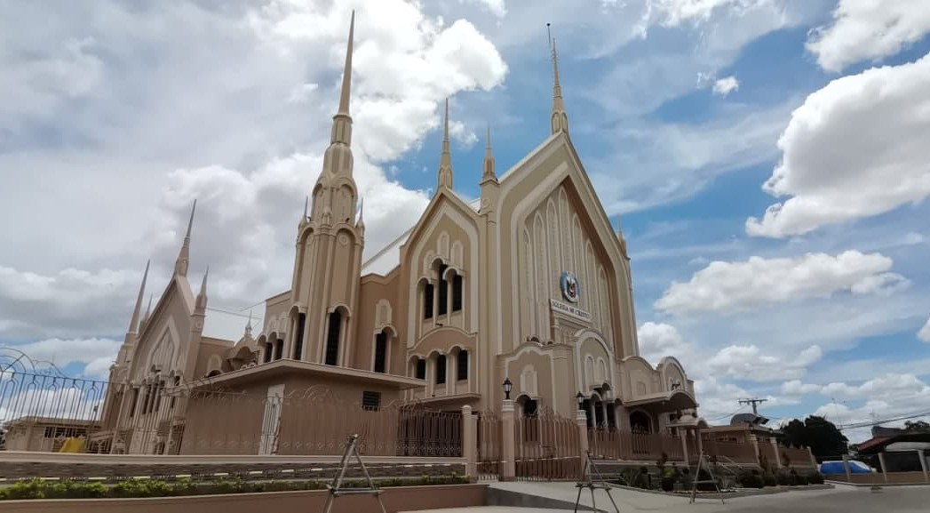 Executive Minister leads dedication of Cauayan City house of worship, ordains 16 new ministers