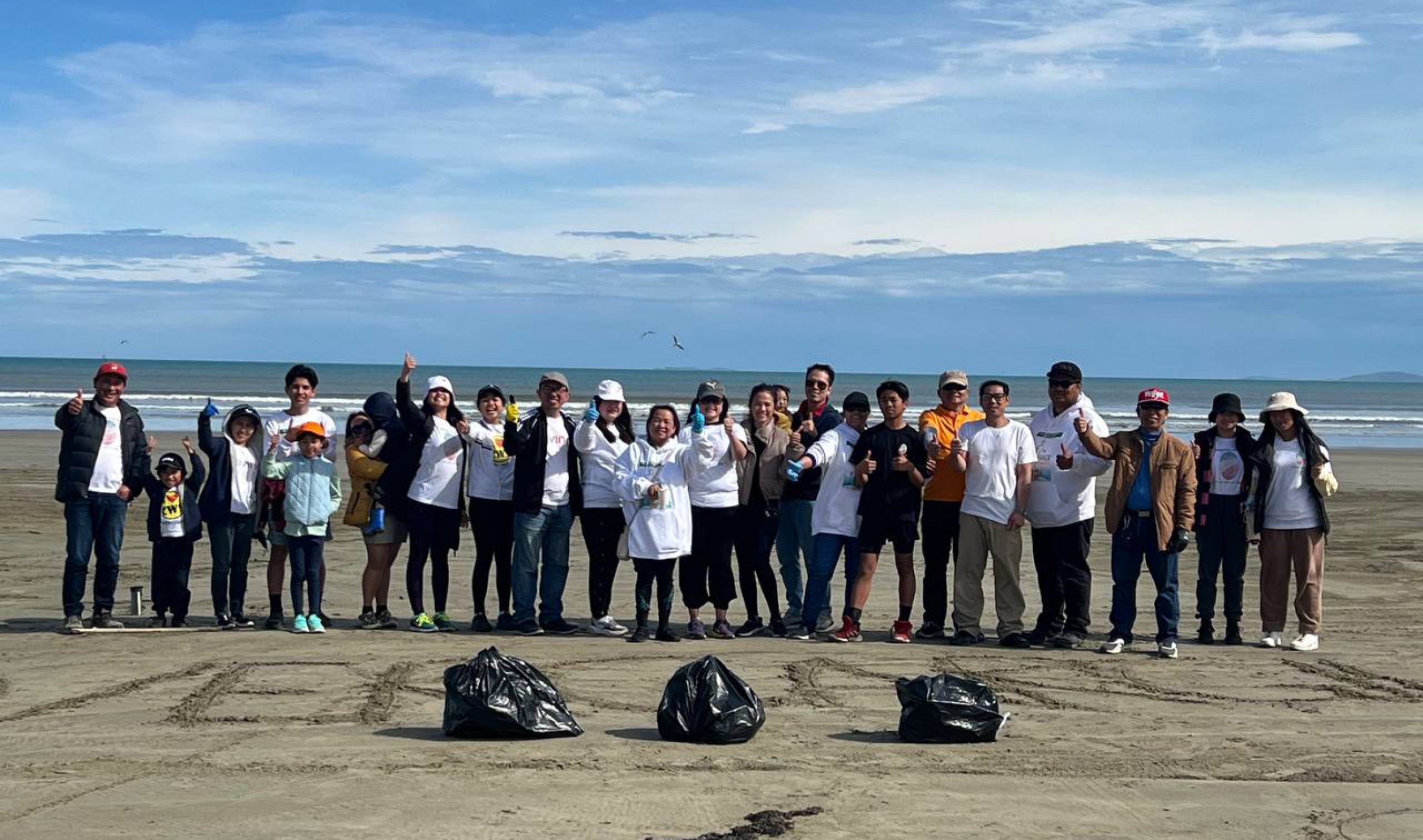 NZ brethren help preserve Petone beachfront’s cleanliness