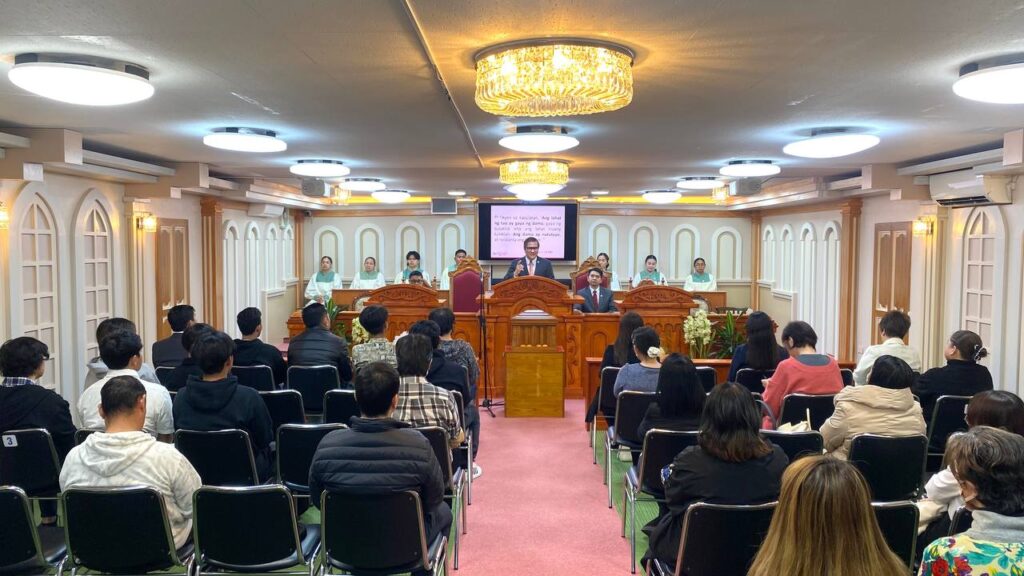 Church in Tokyo shares path to eternal life in evangelical mission