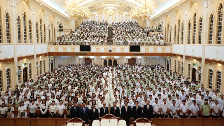 Various districts hold special gatherings of congregation secretaries