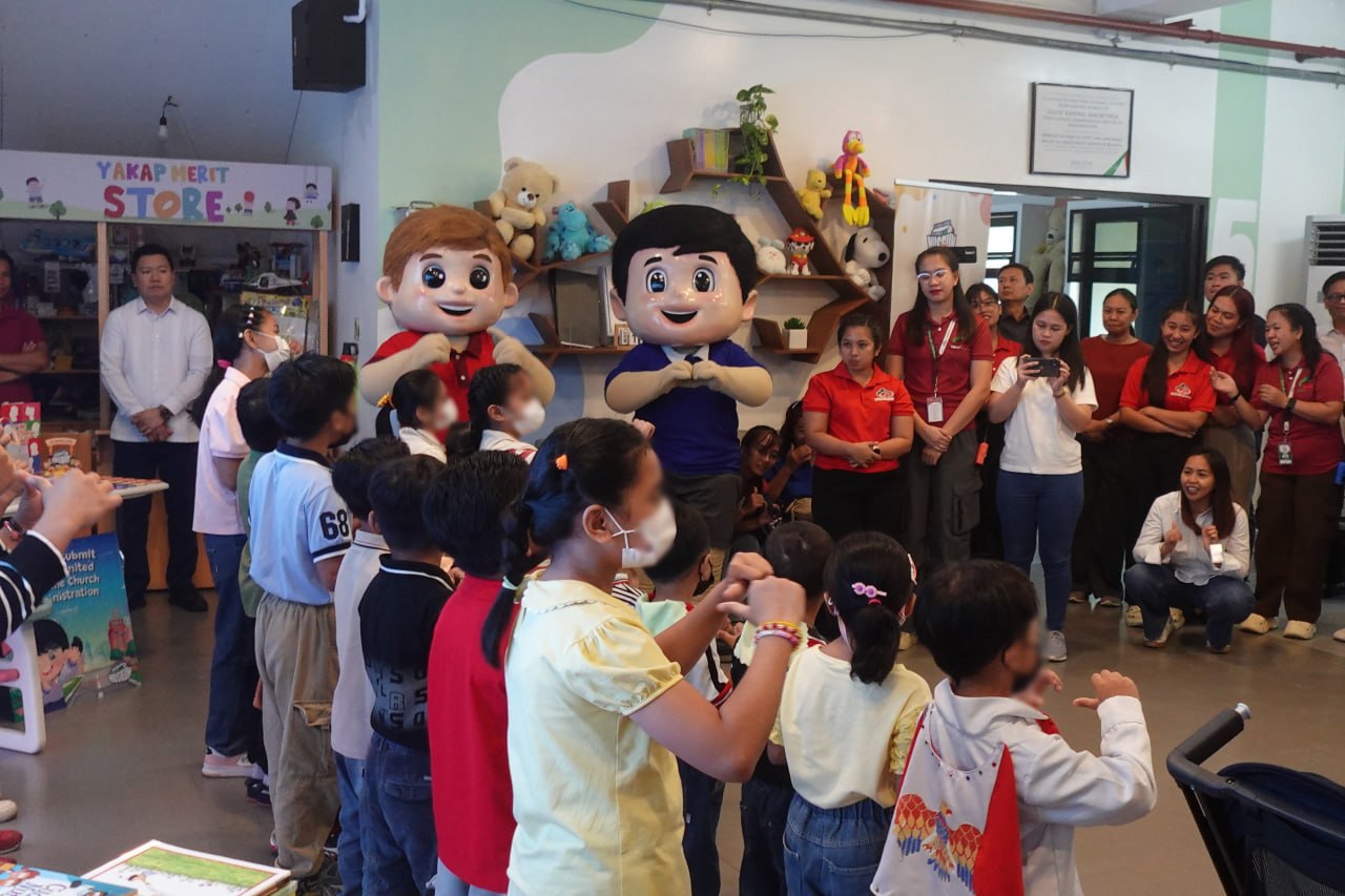 Bookmobile makes stop in Yakap Home for Children