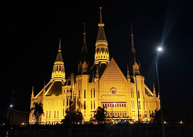 For INC’s 112th, Central Temple, other houses of worship, light up